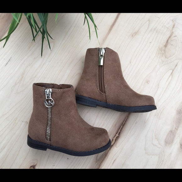 MICHAEL Michael Kors Girls' Emma Boots NEW - Picture 4 of 7